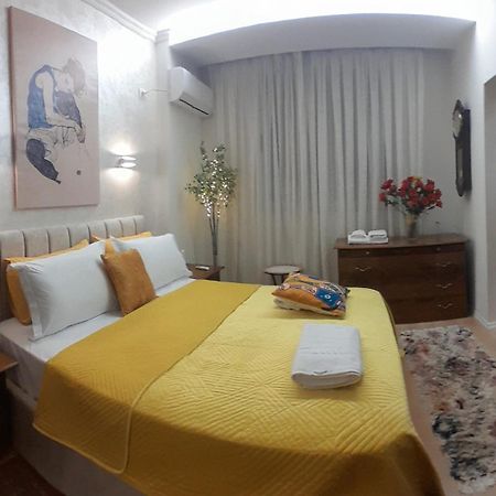 Bani'S Cozy Lovely Apt 티라나 외부 사진