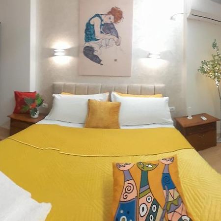 Bani'S Cozy Lovely Apt 티라나 외부 사진