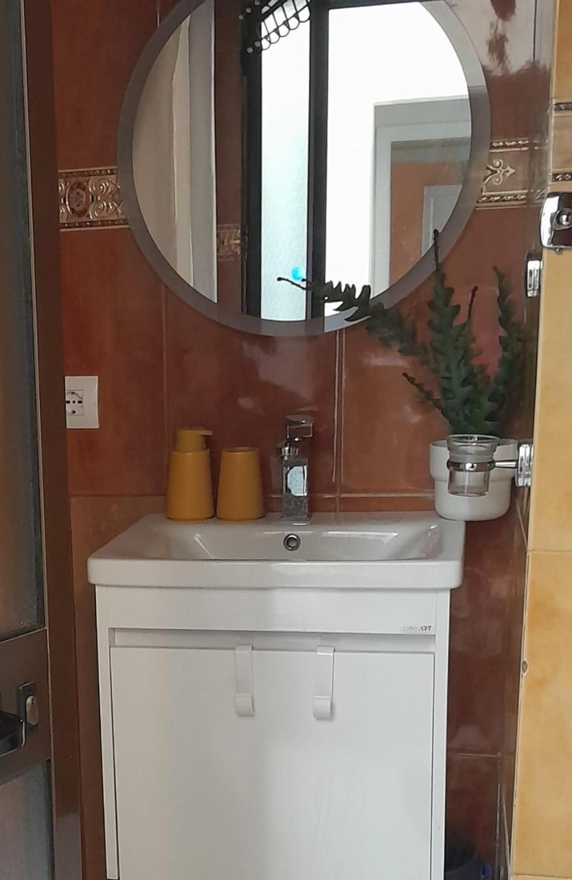 Bani'S Cozy Lovely Apt 티라나 외부 사진