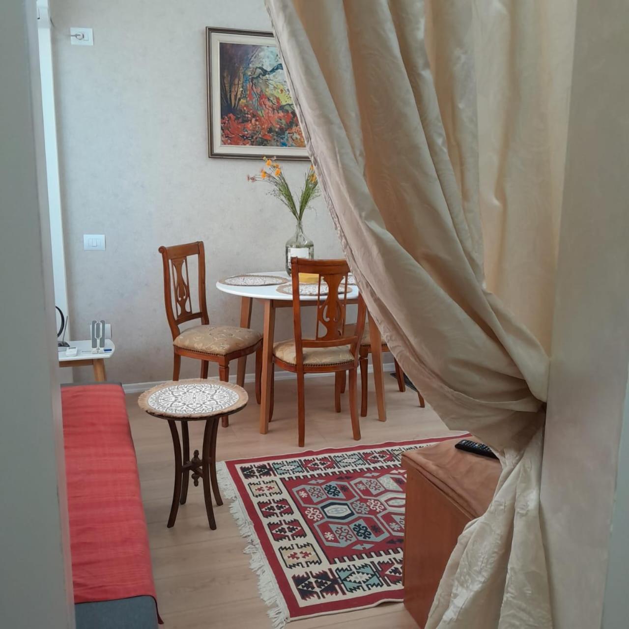 Bani'S Cozy Lovely Apt 티라나 외부 사진