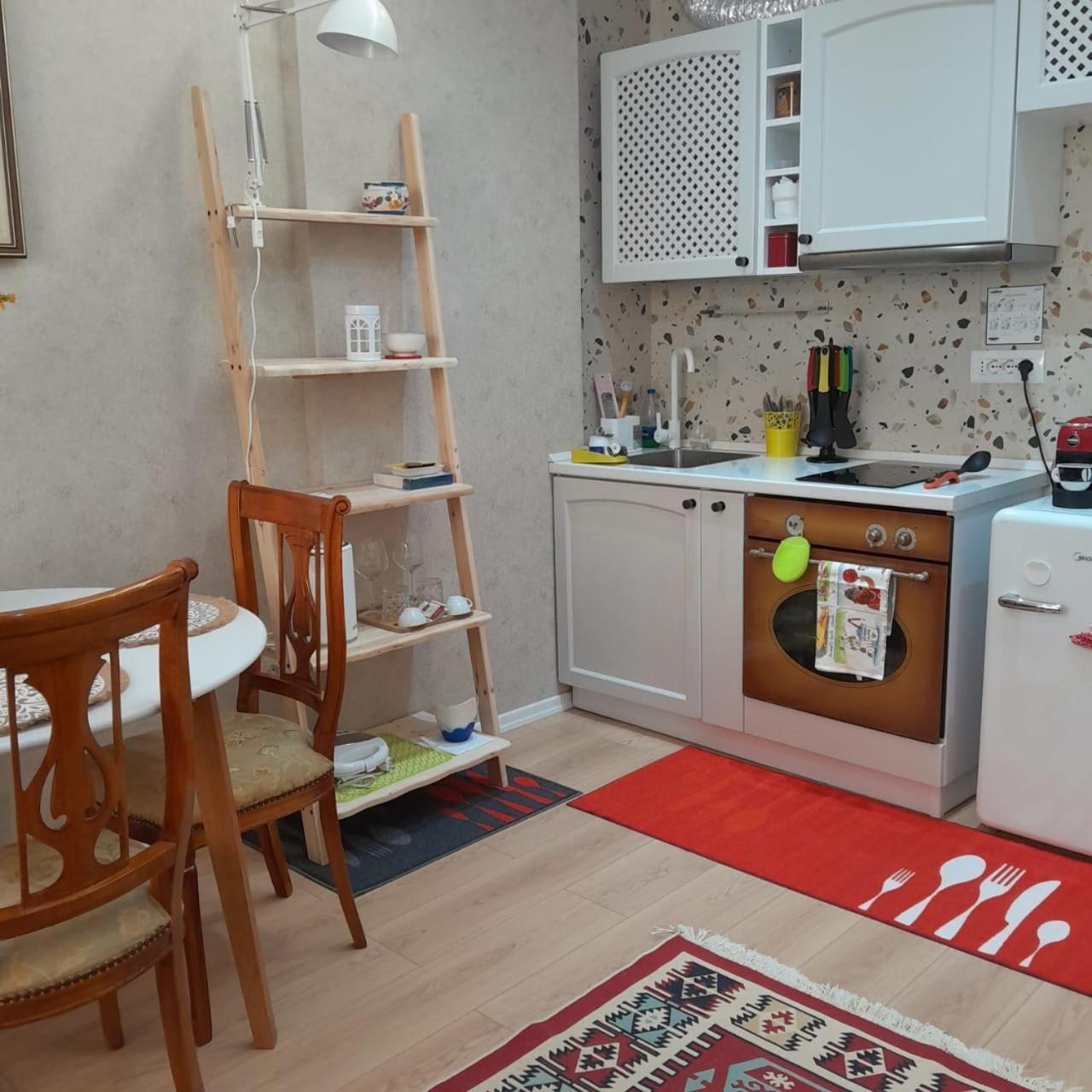 Bani'S Cozy Lovely Apt 티라나 외부 사진